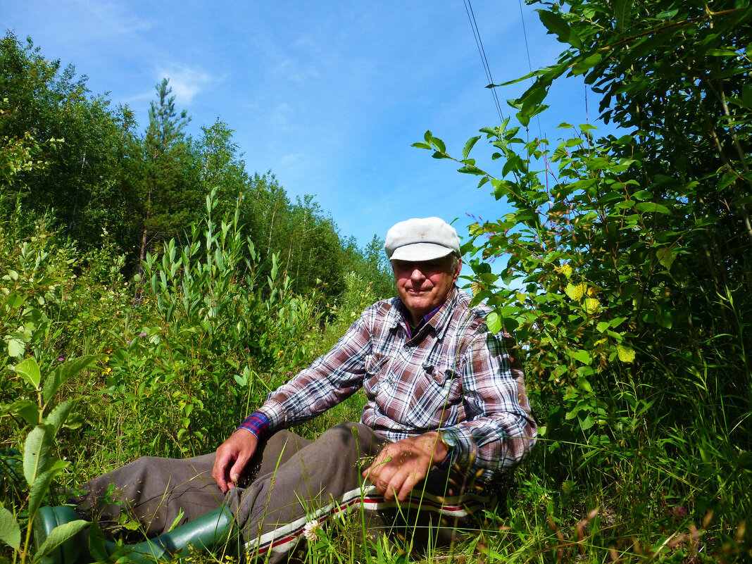 Июль...В жару на привале в лесу! - Владимир 