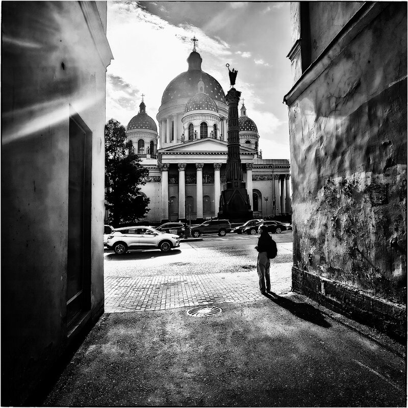 В проходном дворе - Анатолий ИМХО В проходном дворе - Анатолий ИМХО