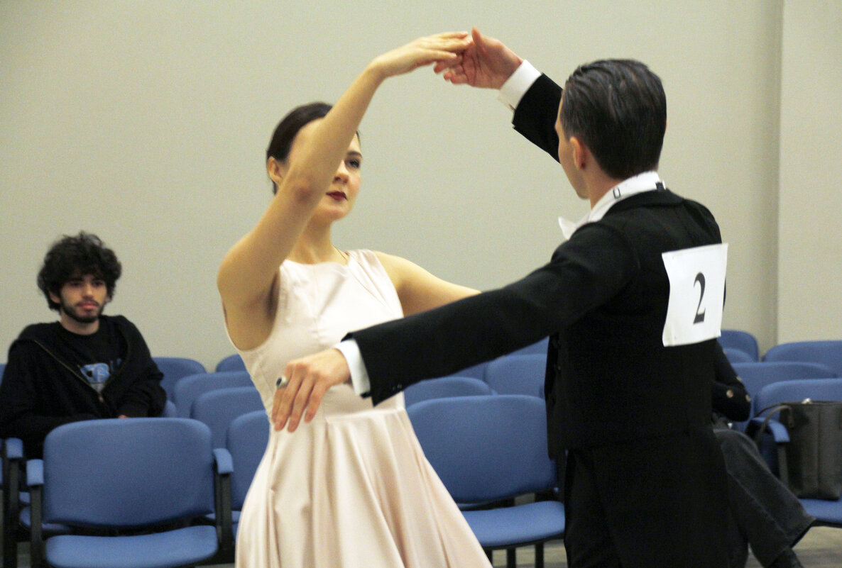 Шаг навстречу - Александр Рябчиков