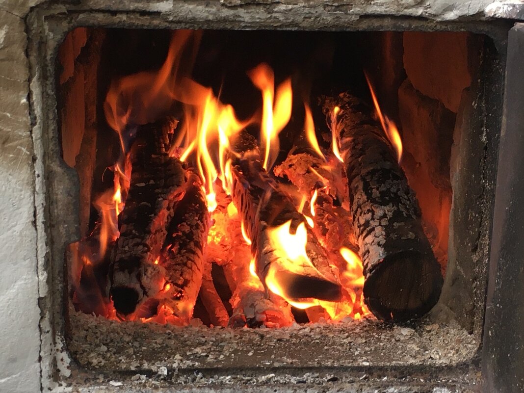 И летом согревает... - Владимир Павлов