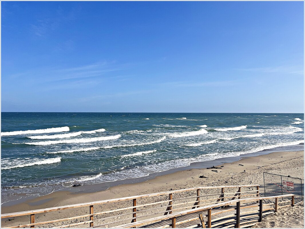 На берегу моря. - Валерия Комова