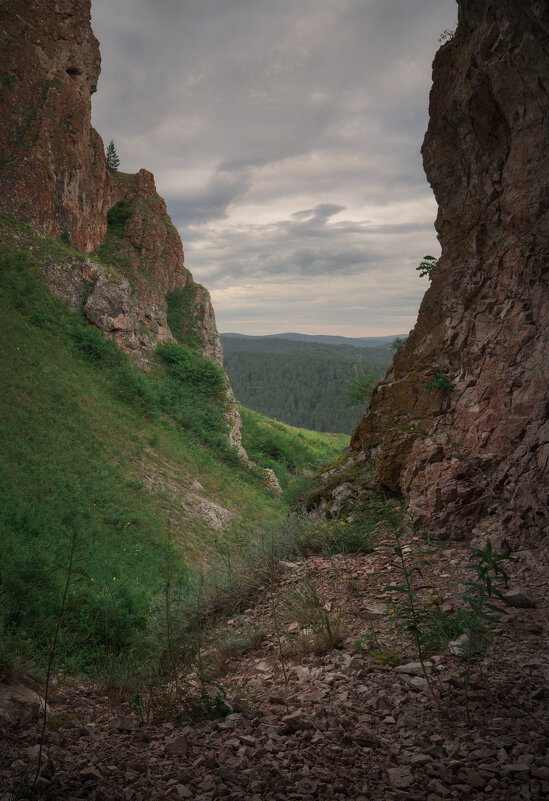 * - Александр Иванов