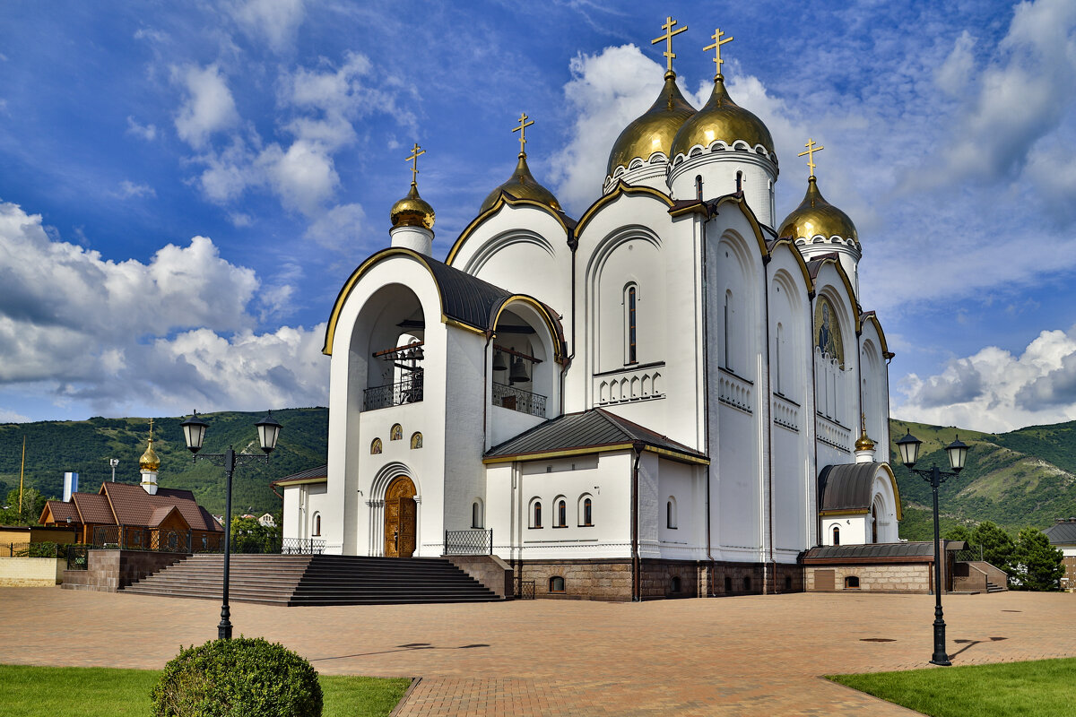 HDR - k-e-r-g-u-d-u DM