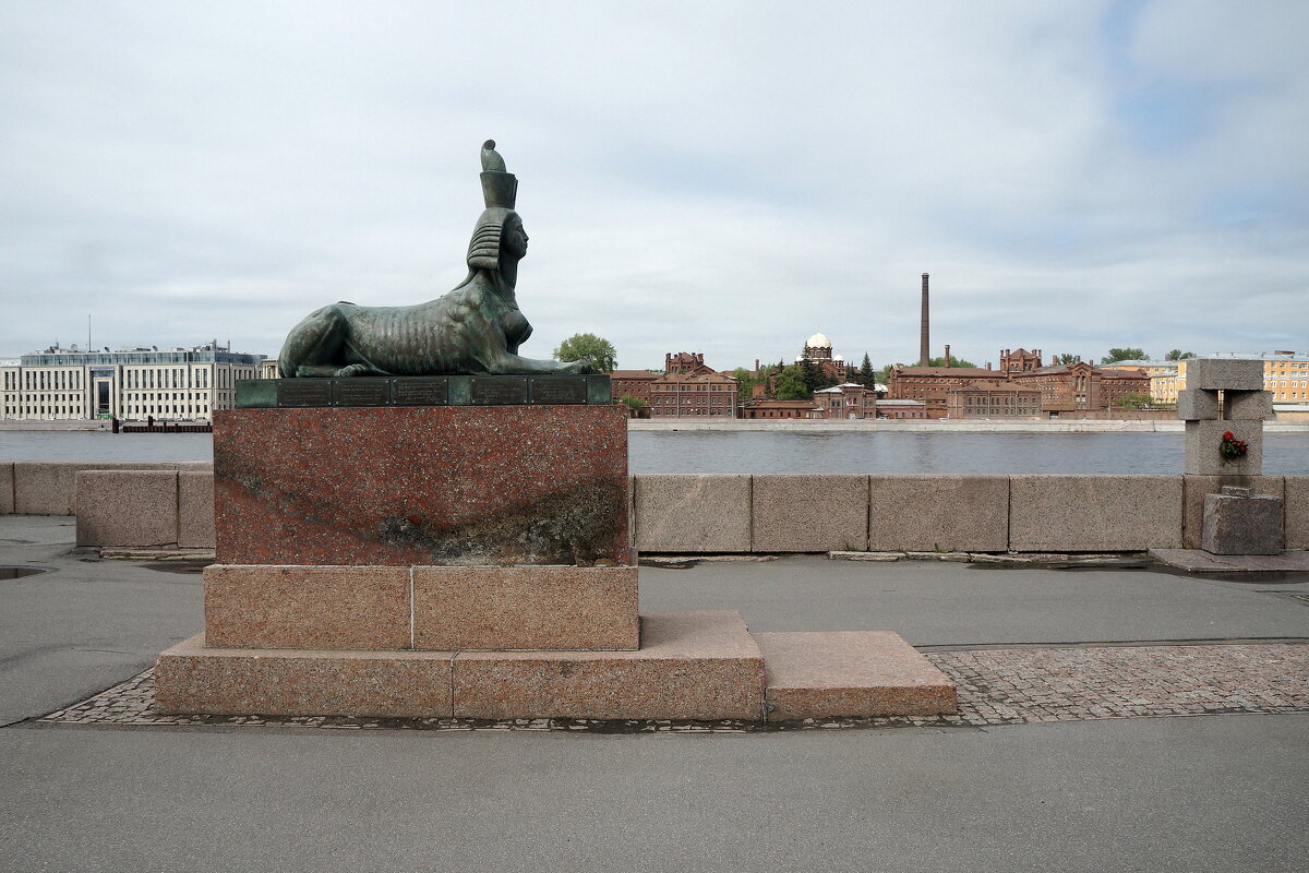 Памятник жертвам политических репрессий / скульптор М.М. Шемякин / 1995 - zavitok *