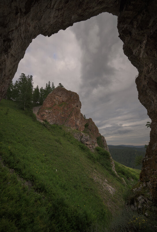 * - Александр Иванов