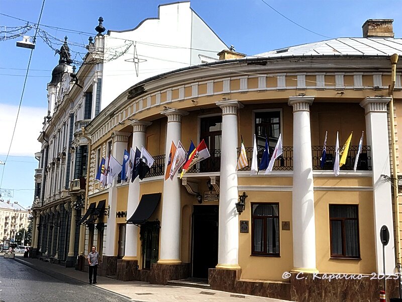 ... - Степан Карачко