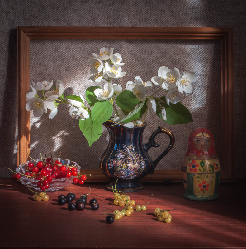 С чубушником и смородиной. - Анатолий Нецепляев