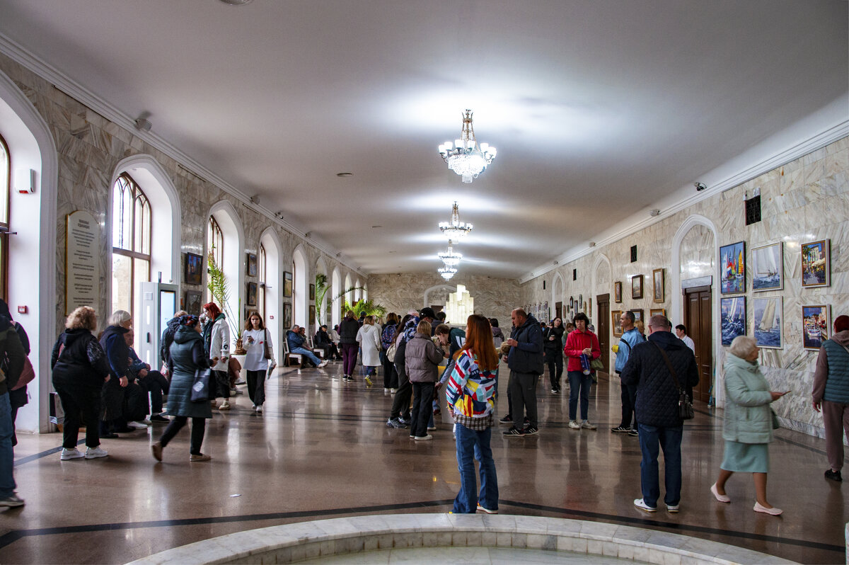 В нарзанной галерее - Gen В нарзанной галерее - Gen