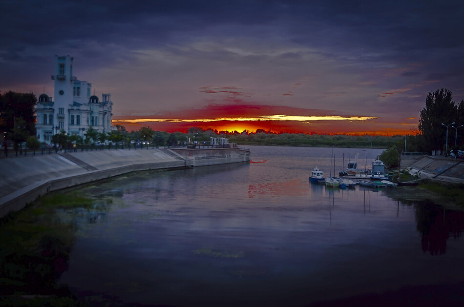 Летний закат на Стрелке - Петр Фролов