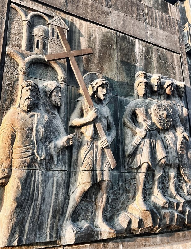 У каждого- свой крест - Жанна Мандрика