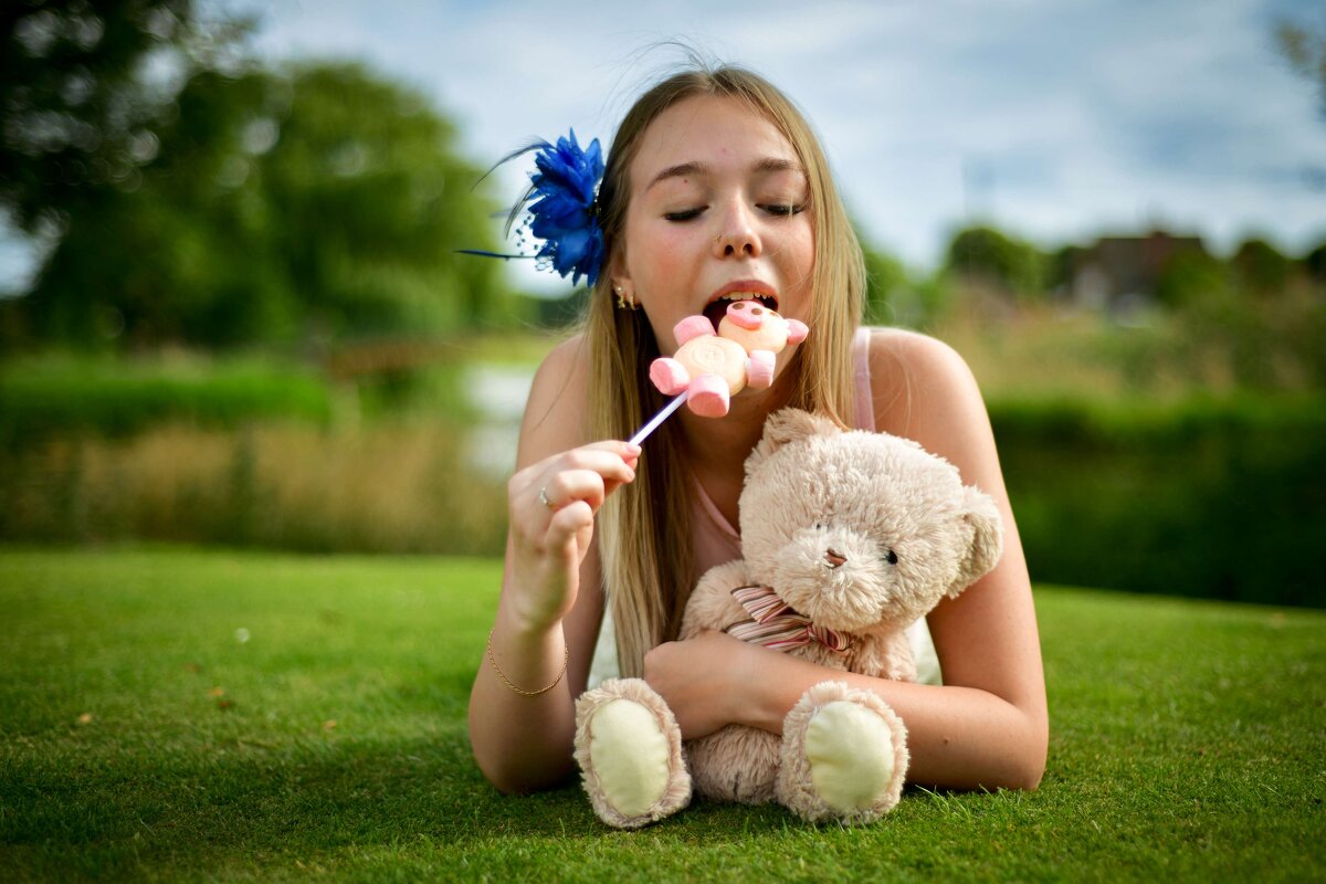 Lady A 3 - Artjom Romanov