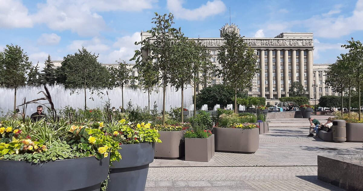 Цветущая Московская площадь - Наталья Герасимова Цветущая Московская площадь - Наталья Герасимова