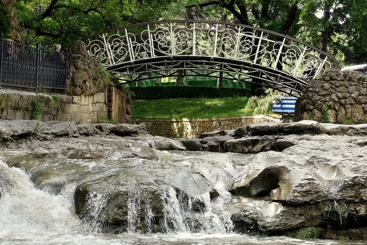 Под мостиком - Александр Кондаков Под мостиком - Александр Кондаков