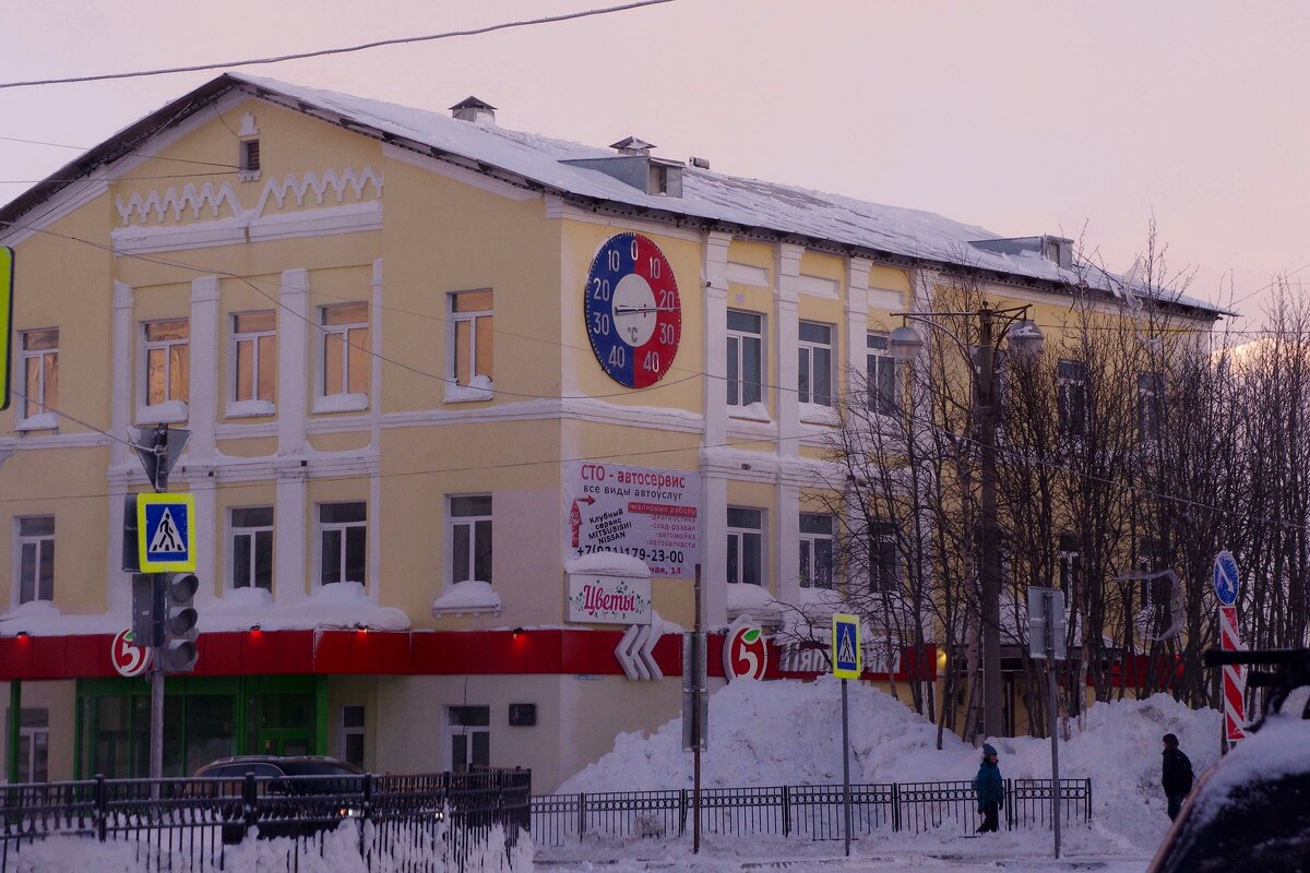 А на городском термометре-жаркое лето - Сергей Швечков