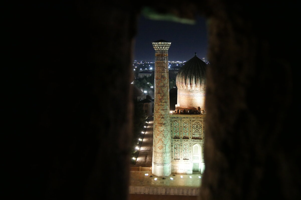 Вид с минарета на минарет. Самарканд. - Alexey YakovLev