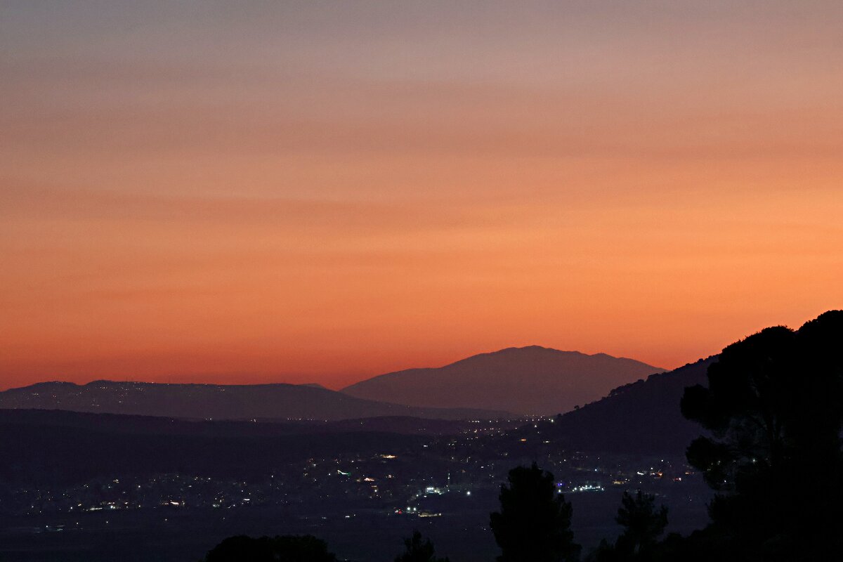 Вид из окна дома - Аркадий Басович