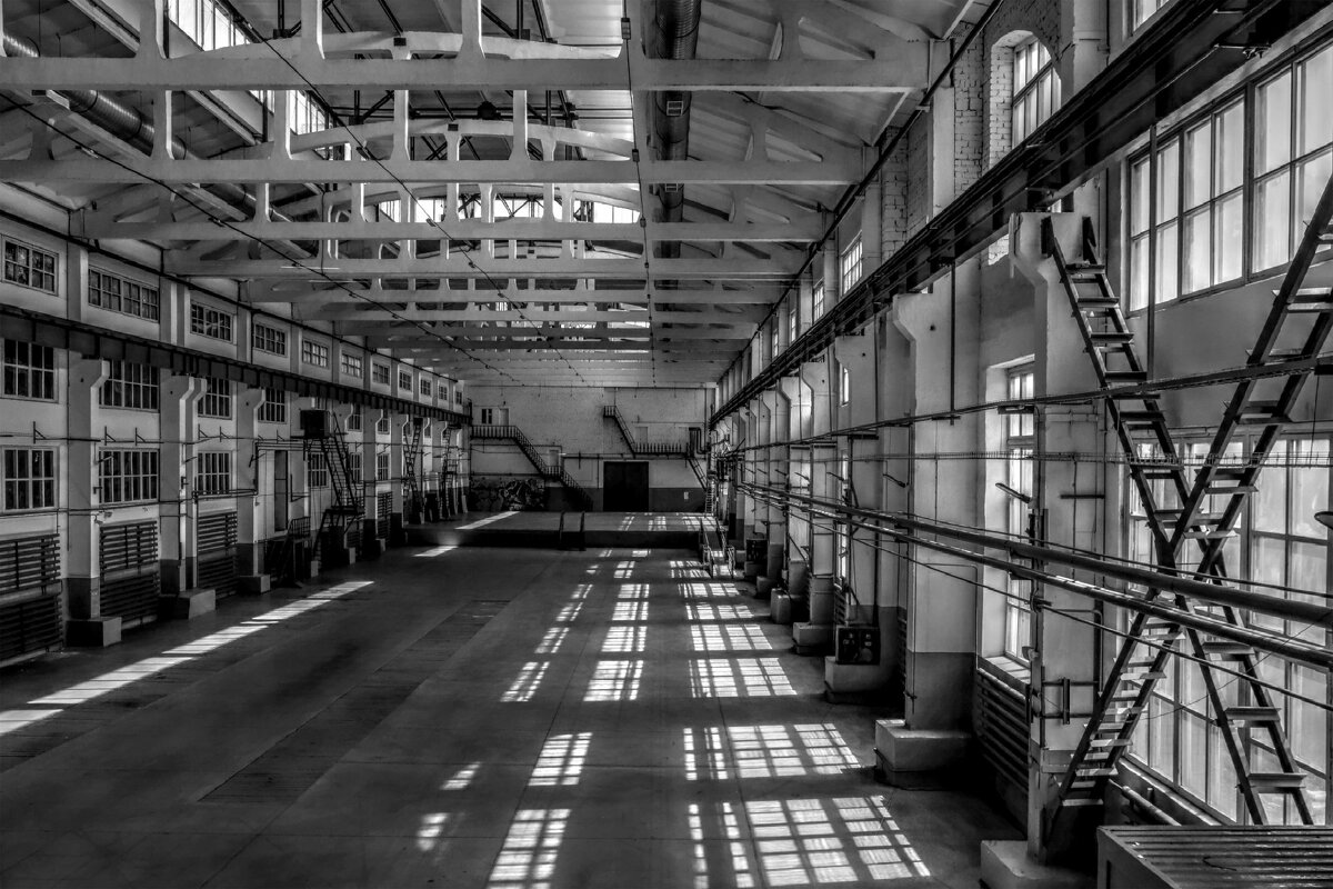 Машинный зал - Олег Иванов