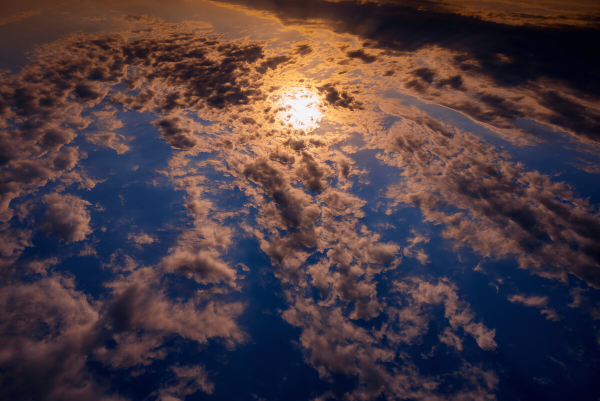 ..солнце в облаках - Pasha Zhidkov