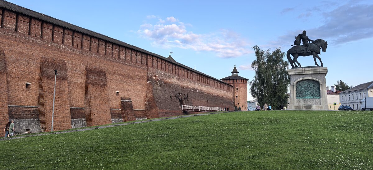 Тихий маленький город - Алексей Лукаев