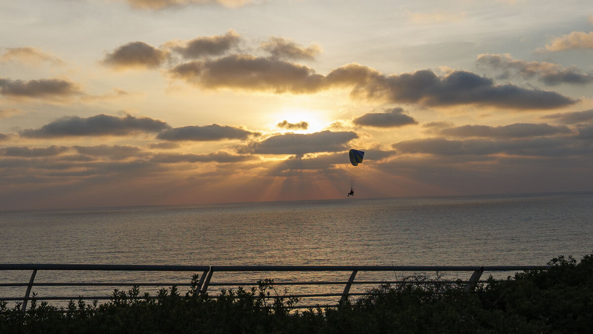 Полет на закате - Michael M