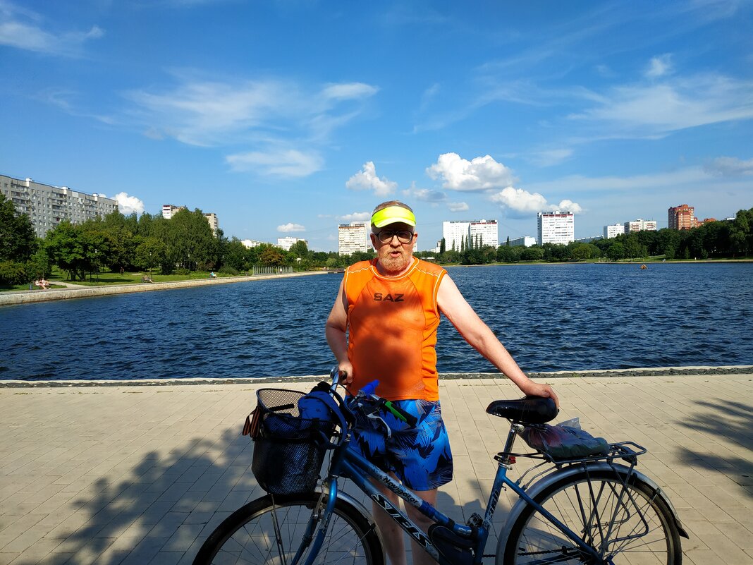 Встретил ли я сегодня свои 70 лет? - Прямо не видел их, но надеюсь. :-) - Андрей Лукьянов