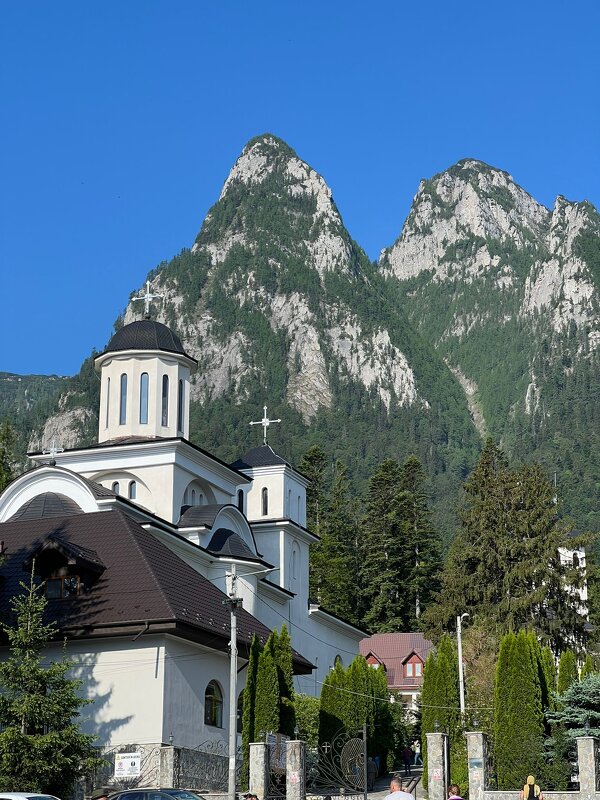 Мужской монастырь - А  И М