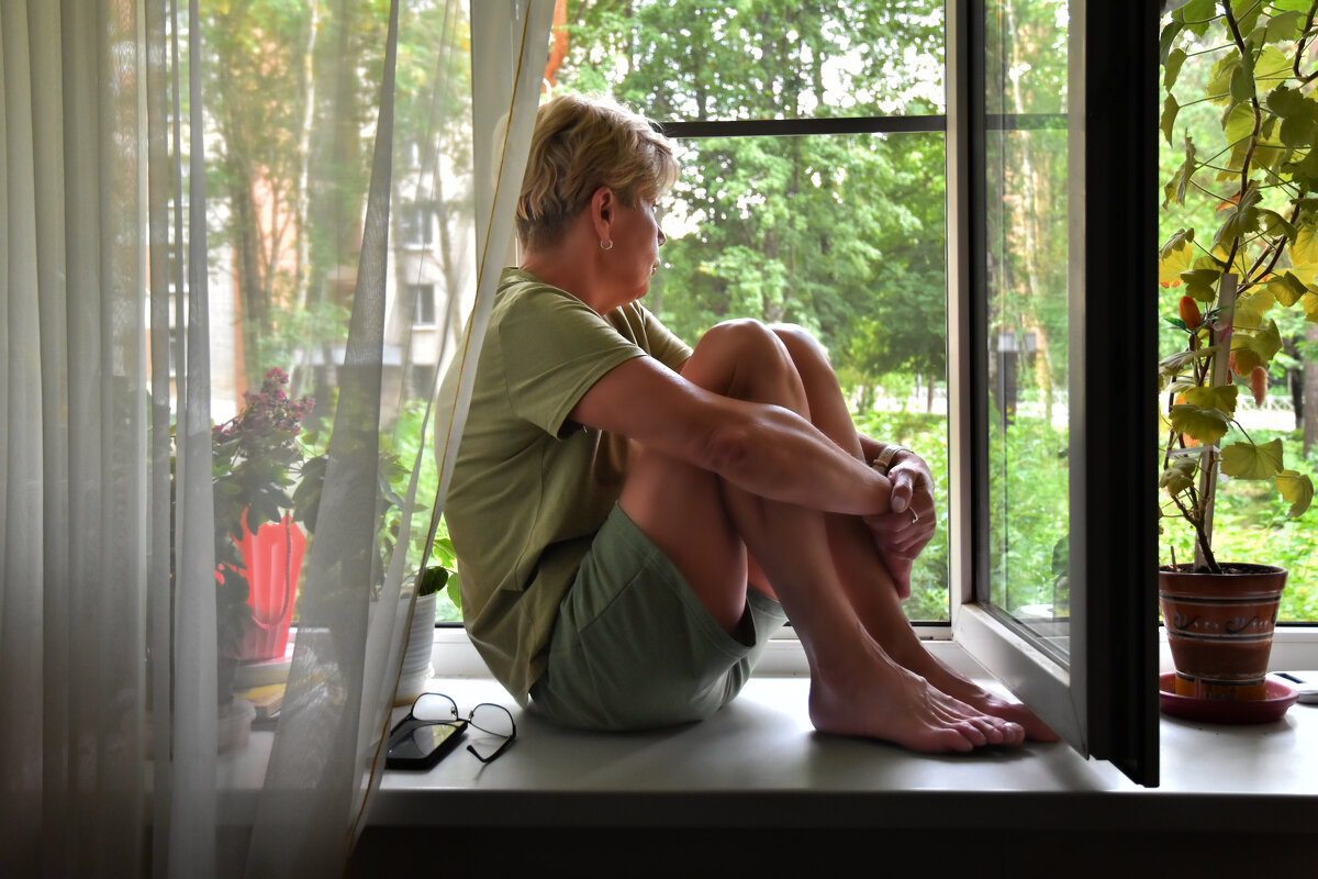 У окна - Валерий Пославский