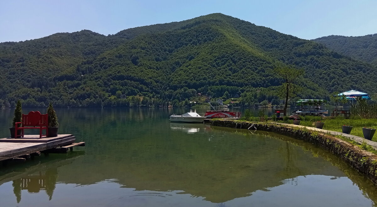 Отдых у озера.. - Татьян@ Ивановна