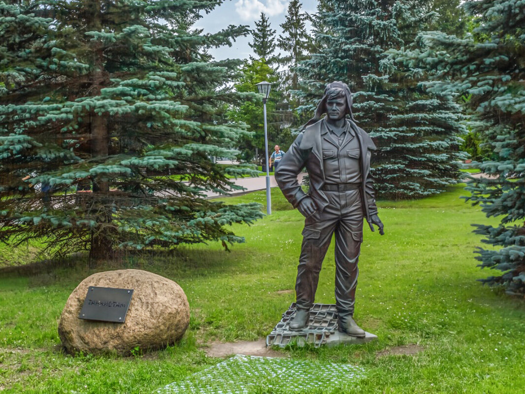 Памятник танкистам. - Михаил "Skipper"