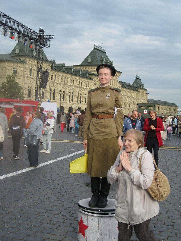 Регулировщица - Дмитрий Никитин Регулировщица - Дмитрий Никитин