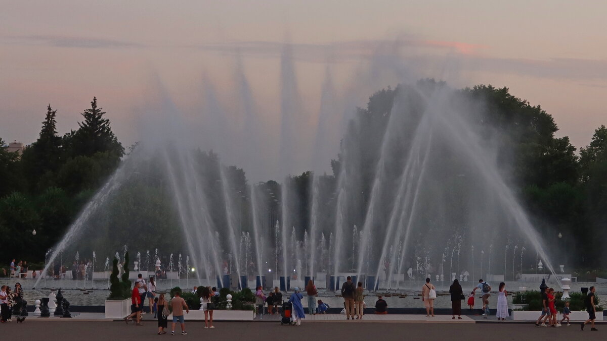 Фигурный фонтан - Дмитрий И_