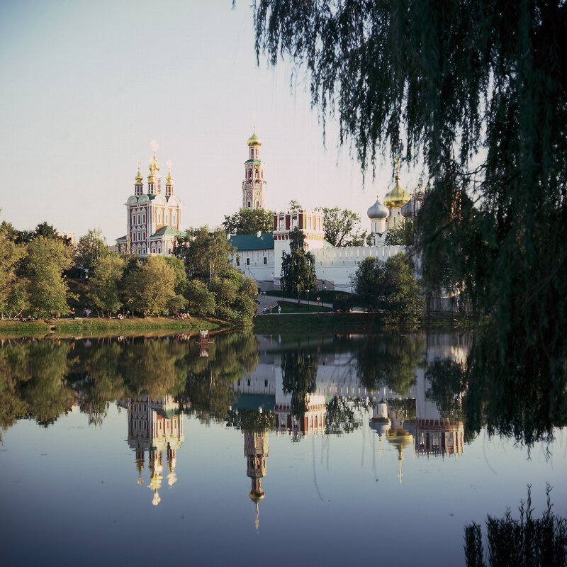 Вид на Новодевичий монастырь - Виталий Потапкин Вид на Новодевичий монастырь - Виталий Потапкин
