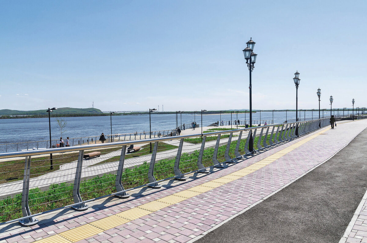 Прогулка по набережной - Виктор Иванович Чернюк