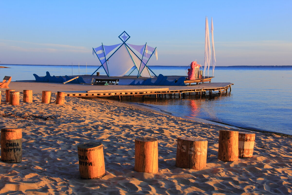 Сцена и зрительный зал - Евгений Корьевщиков