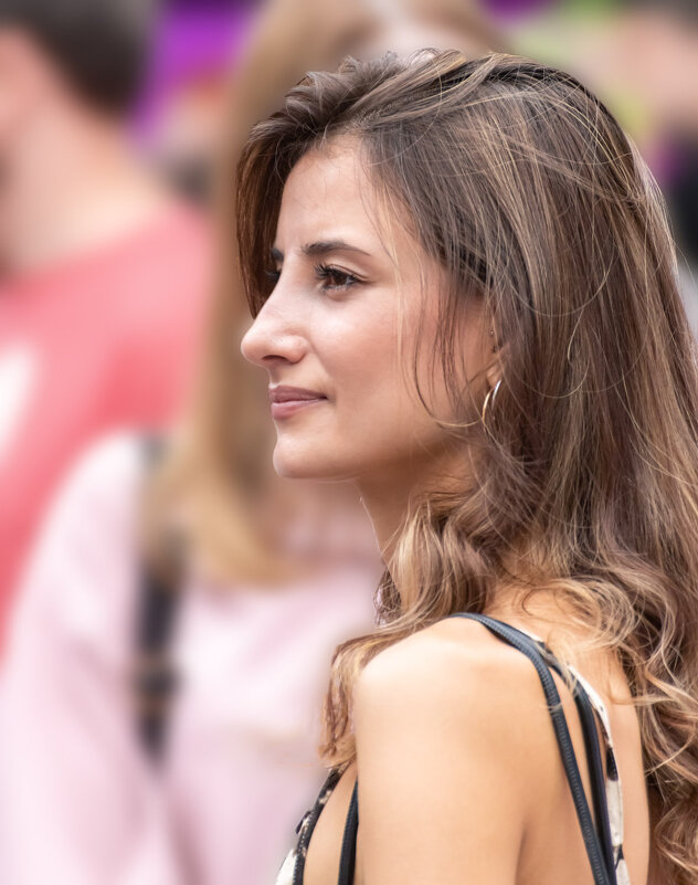 В толпе - Александр 