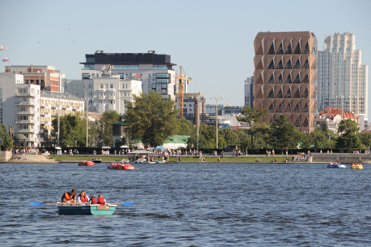 *** - Сергей Сергеев