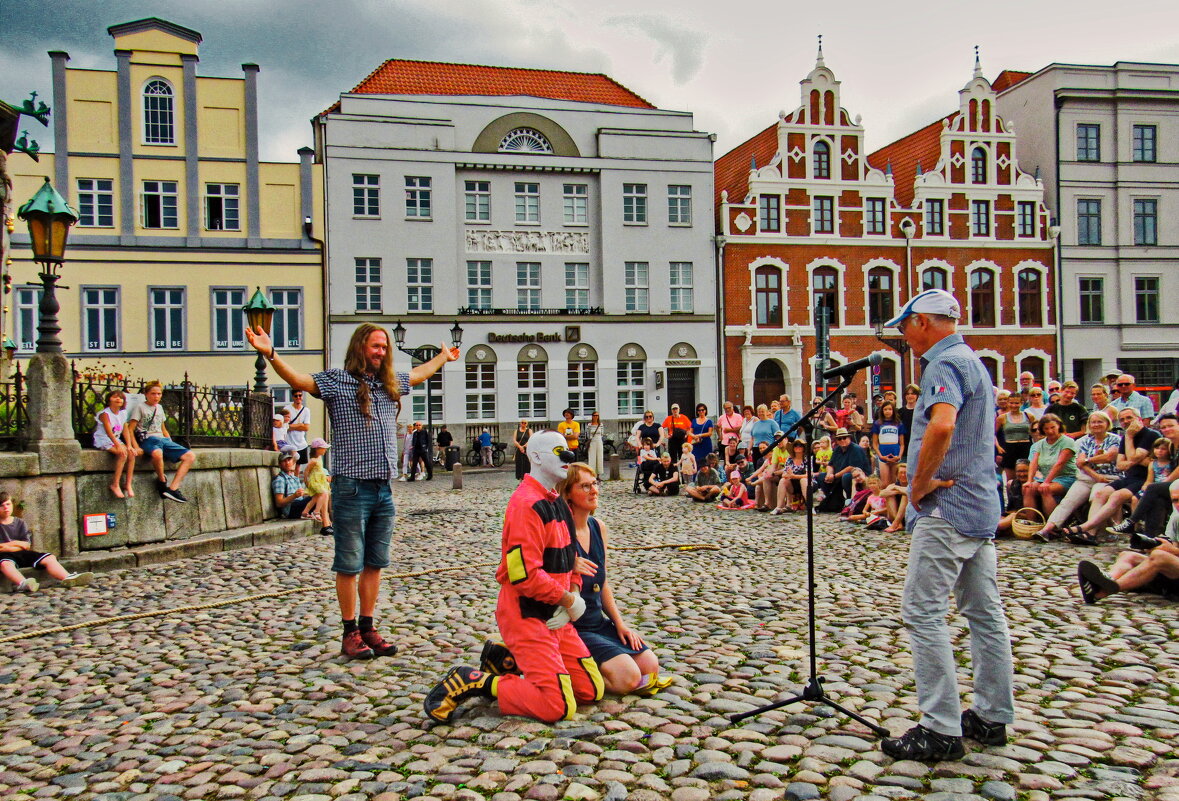 "... клоуны и мимы..." - Андрей K.