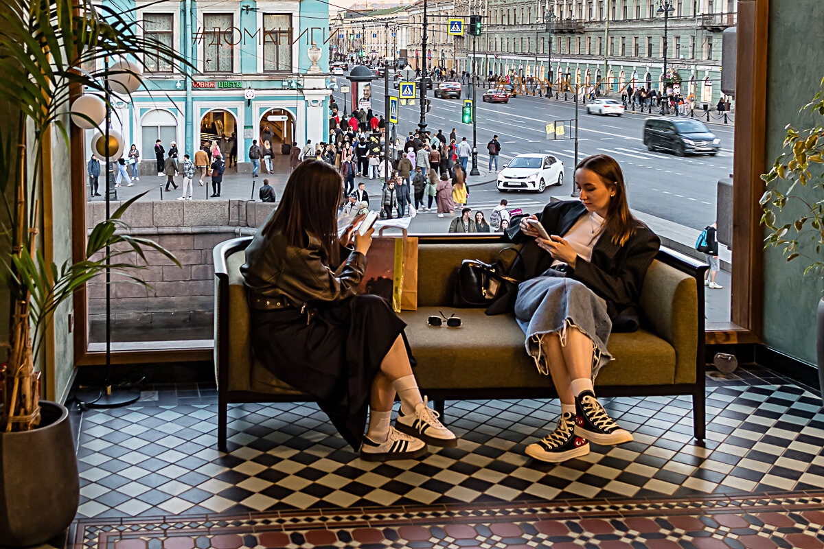 Репортажи из Дома книги: второй. - Игорь Викторов