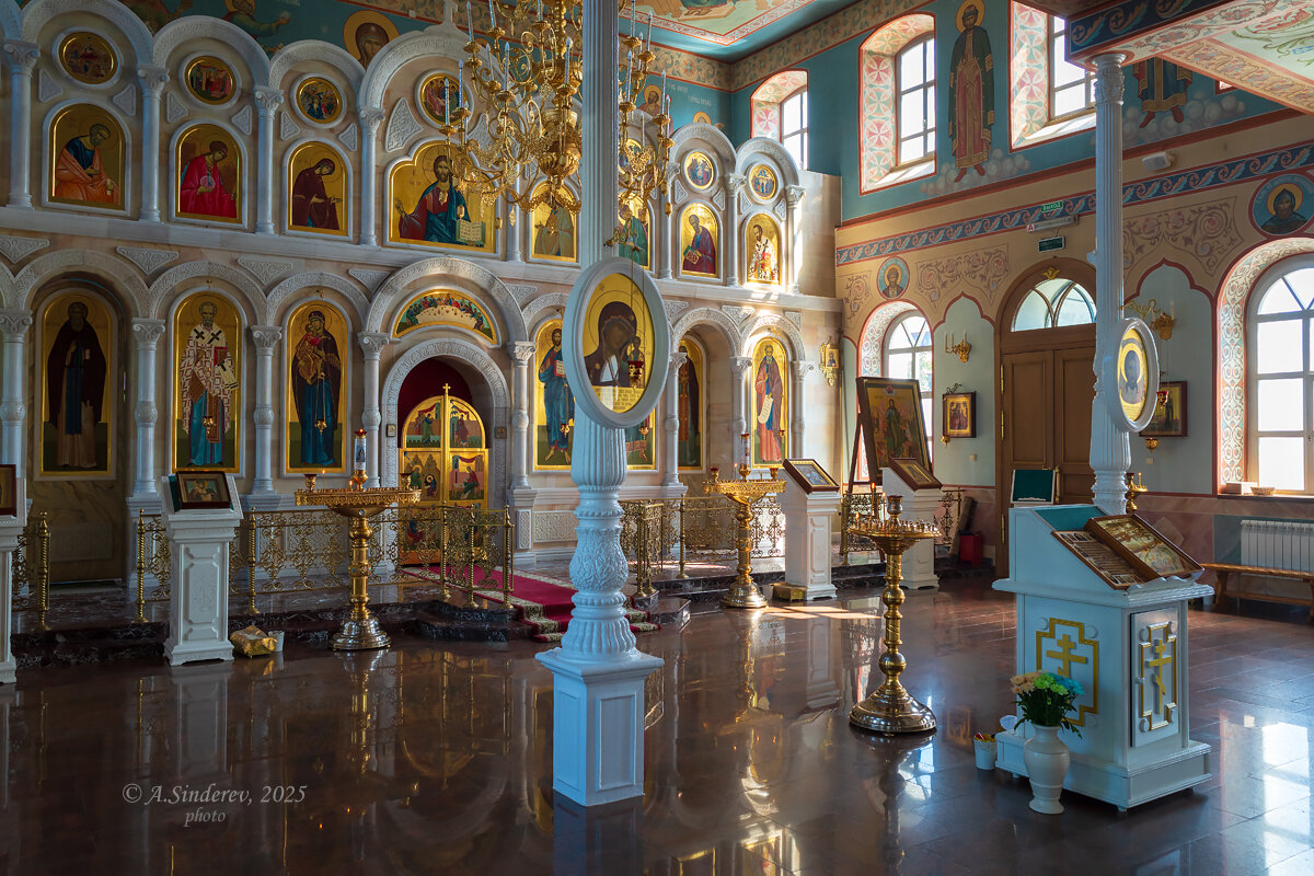 В церкви Александра Невского, Сормово - Александр Синдерёв В церкви Александра Невского, Сормово - Александр Синдерёв