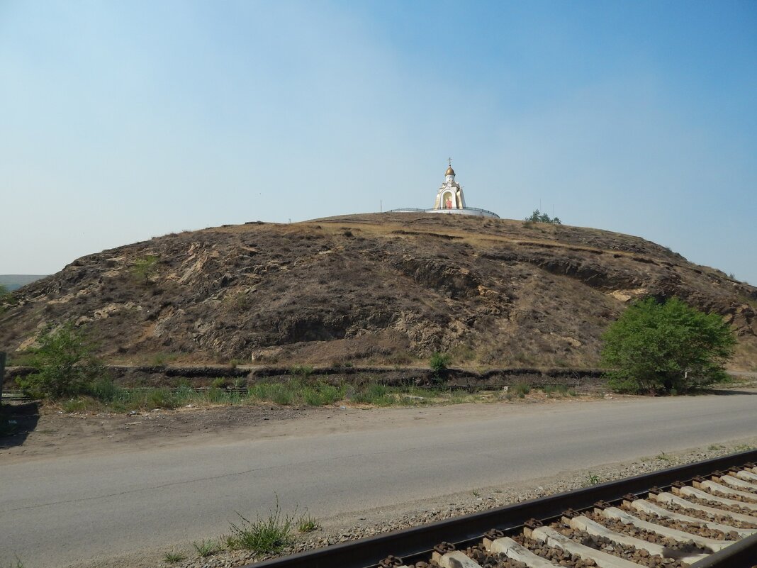 Часовня на «Титовской сопке» - Екатерина Панова Часовня на «Титовской сопке» - Екатерина Панова