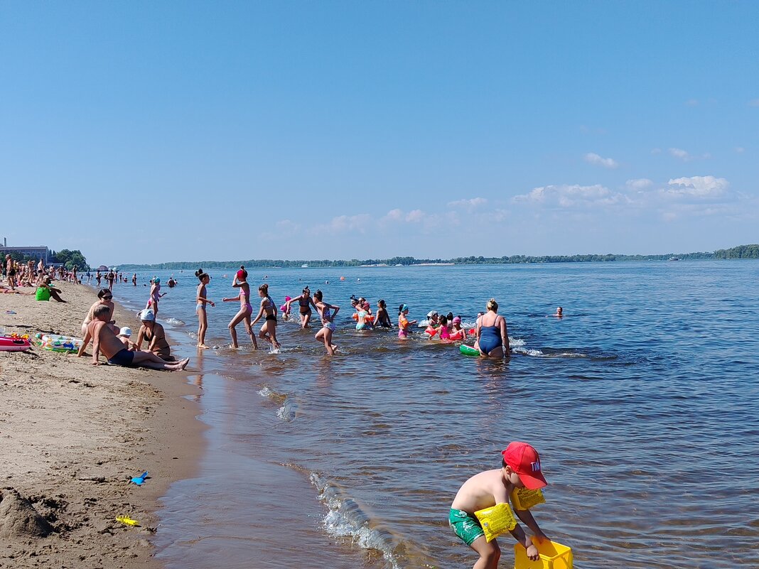 Летний день на Волге - Надежда Летний день на Волге - Надежда