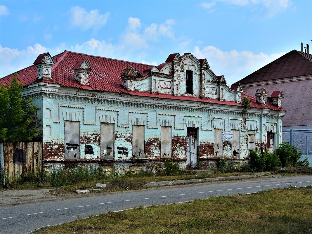 Алатырь. Купеческая лавка (здание магазинов "Продукты" и "Хлеб"). - Пётр Чернега