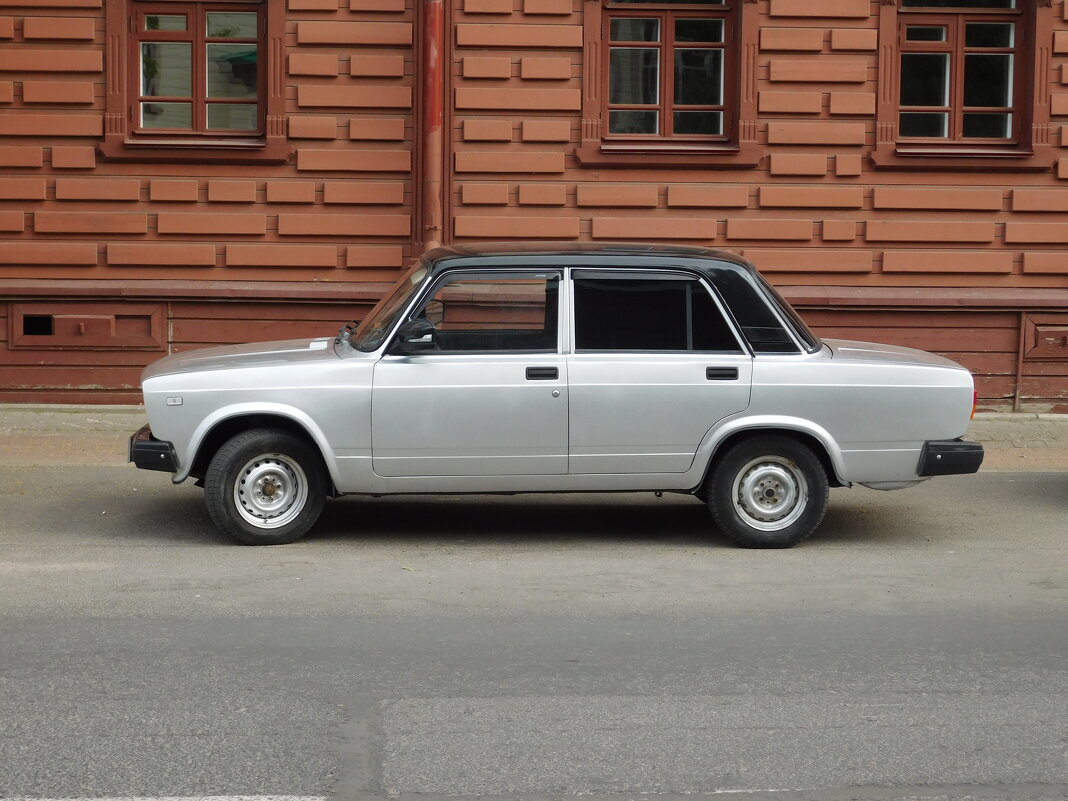 Серебряный красавец - Леонид Проурзин