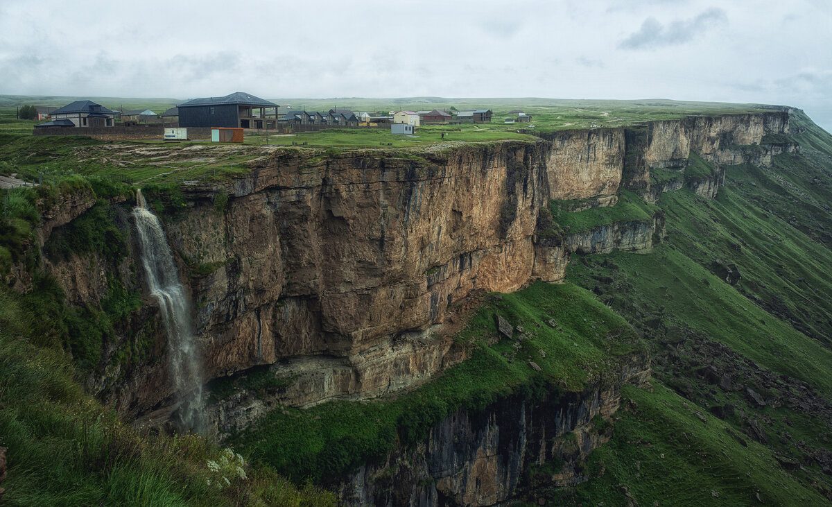 В горах. - Лилия .