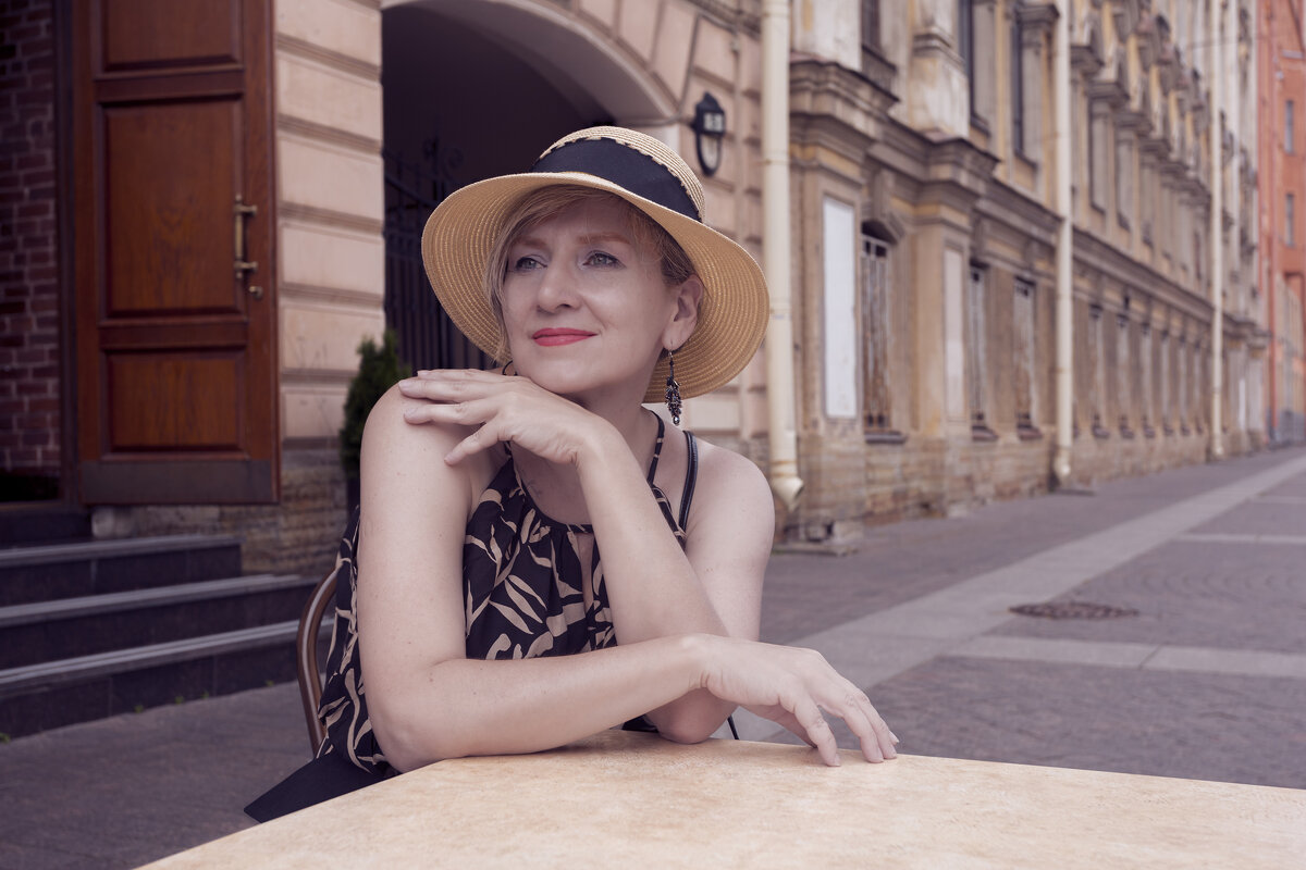 В ожидании прохладительного напитка - Валерий Паршин