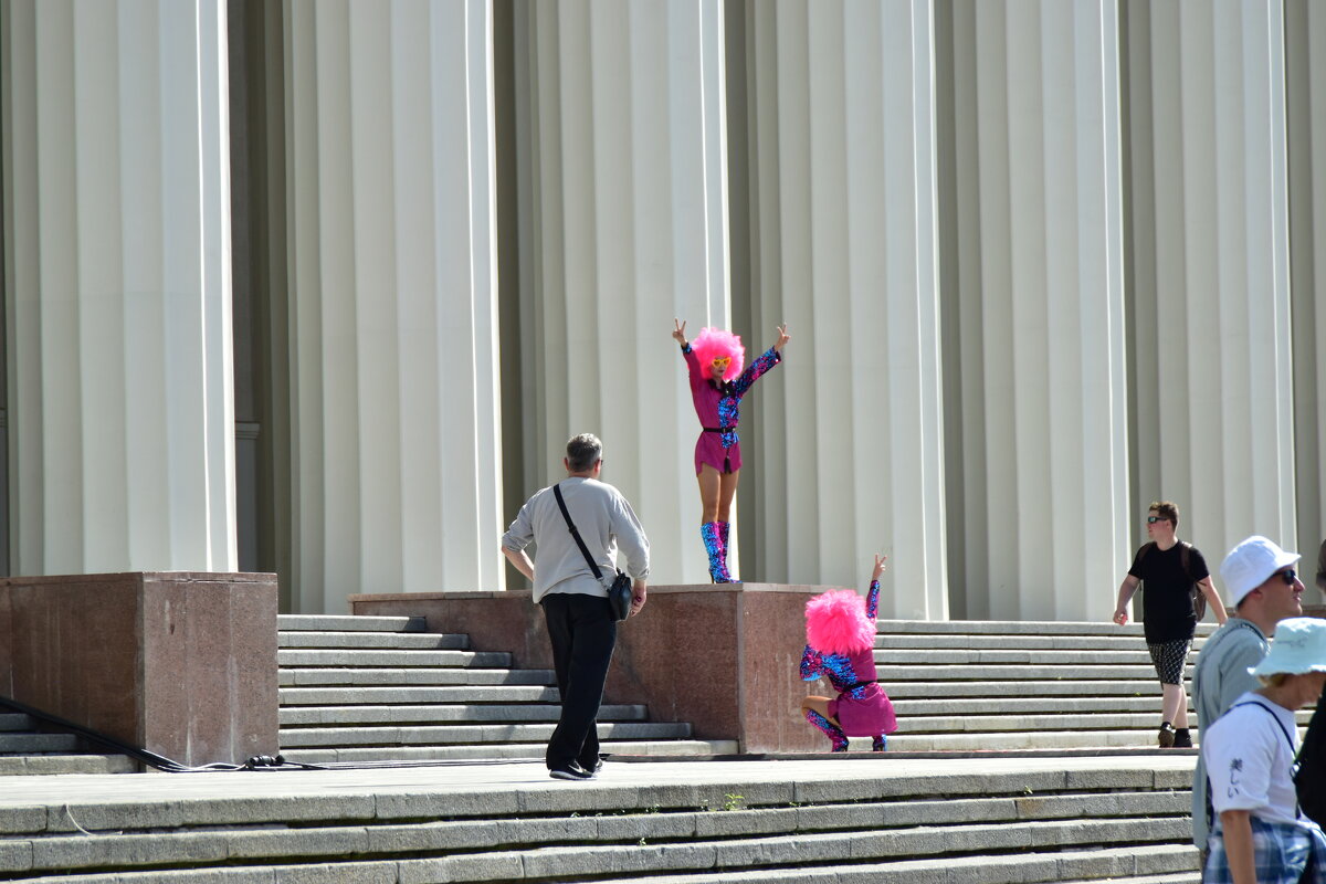 Цирк уехал, клоуны остались. - Наталья Вязигина Цирк уехал, клоуны остались. - Наталья Вязигина