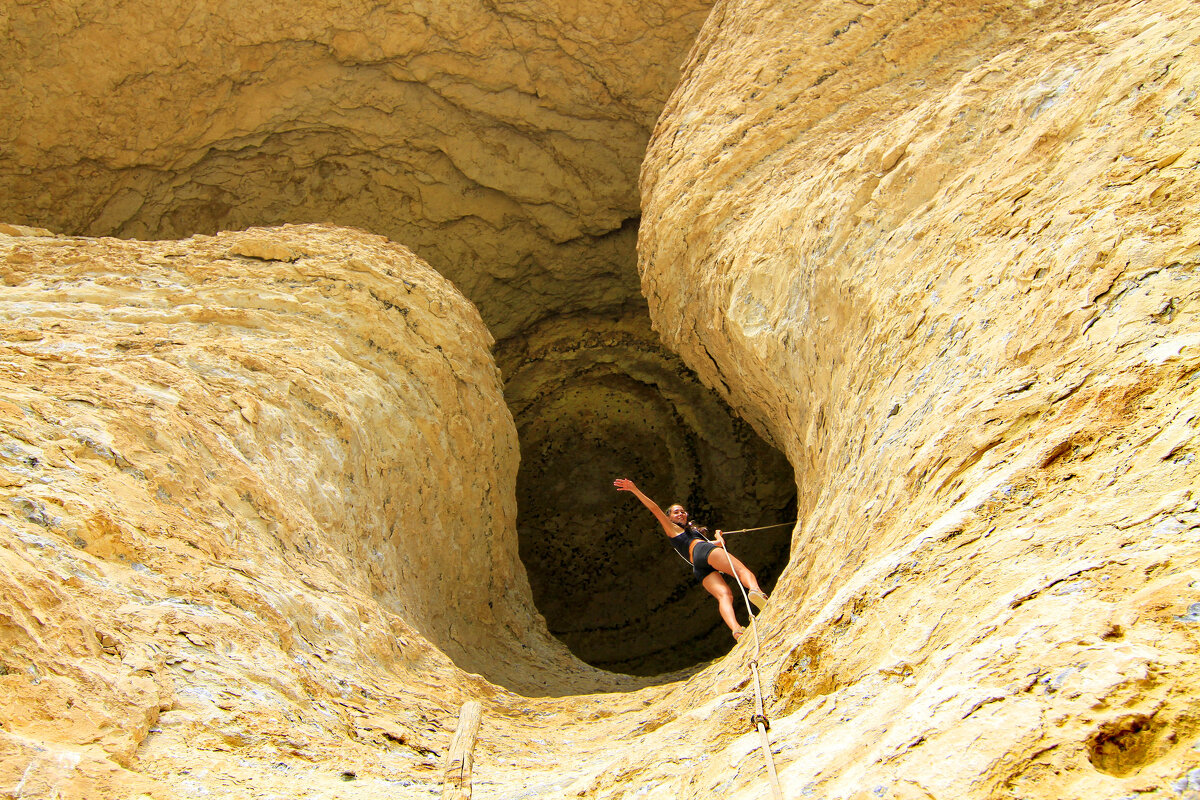 Я спросил тебя: «Зачем идёте в гору вы? — А ты к вершине шла, а ты рвалася в бой. - Геннадий Валеев Я спросил тебя: «Зачем идёте в гору вы? — А ты к вершине шла, а ты рвалася в бой. - Геннадий Валеев