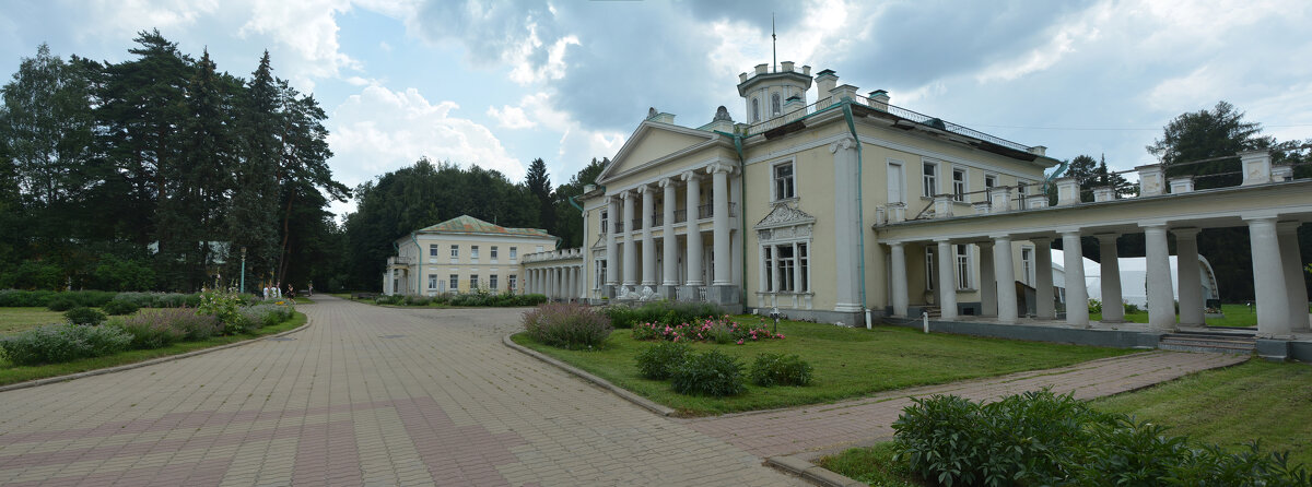 Дворец и парк в усадьбе Валуево (панорама) - Александр Буянов Дворец и парк в усадьбе Валуево (панорама) - Александр Буянов