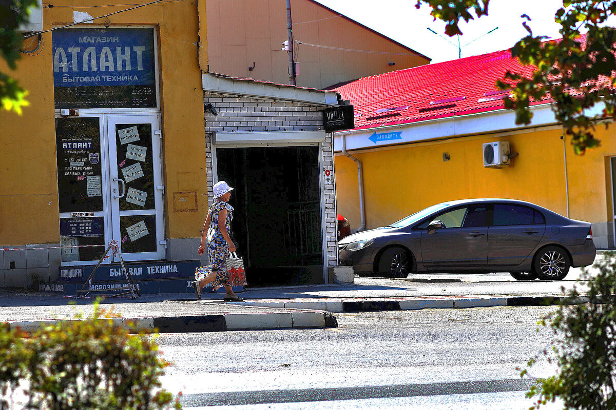Жарко... - Юрий Гайворонскiий