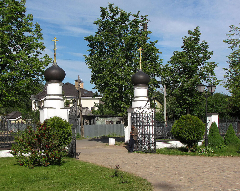 Церковные ворота - Александр Ильчевский Церковные ворота - Александр Ильчевский